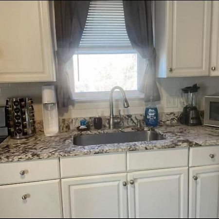 Charming Cottage Historic Falmouth Cape Cod Near Beach And Downtown 2Br 1Bath Deck Eksteriør billede