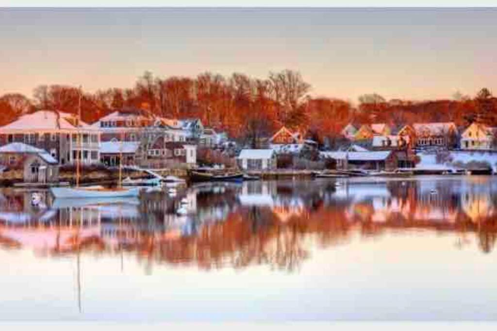 Charming Cottage Historic Falmouth Cape Cod Near Beach And Downtown 2Br 1Bath Deck Eksteriør billede